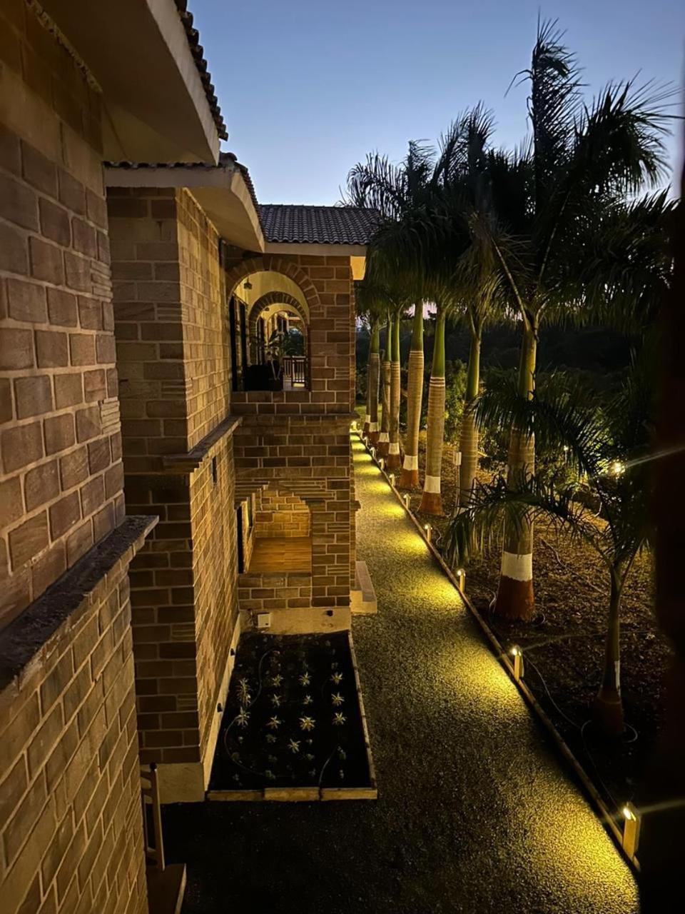 Gir Night Resort Sasan Gir Luaran gambar